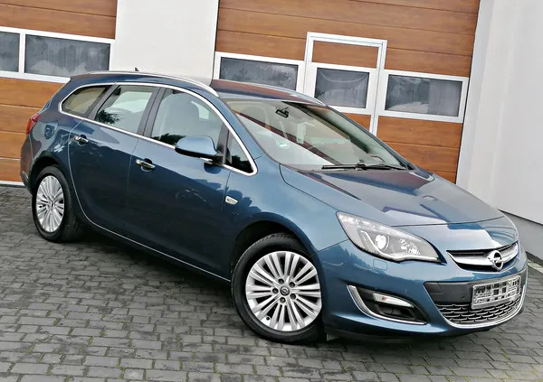 Opel Astra cena 28900 przebieg: 212000, rok produkcji 2013 z Września małe 781